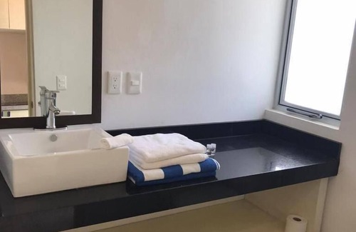Puerto Aventuras Condominio | Modern Studio Puerto Aventuras 202