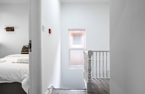 Wembley Central Apartamento | Modern Studio Rooms in Wembley 5 DUP