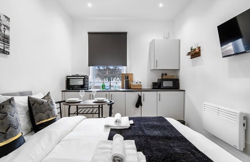 Wembley Central Apartamento | Modern Studio Rooms in Wembley 4 DUP