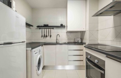 El Molinillo Apartamento | Modern Studio w/ Private Rooftop terrace by REMS