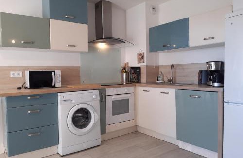 La Seyne-sur-Mer Apartamento | Modern studio with balcony in La Seyne-sur-Mer