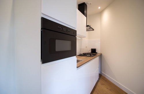 Municipality of Den Haag Apartamento | Modern studio with terrace
