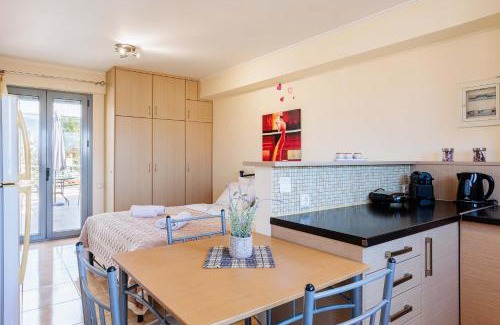 Filiatra Apartamento | Modern Studios in the Heart of Filiatra with Private Balconies