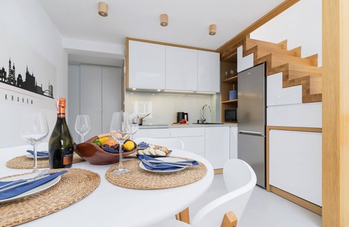 City Centre Apartamento | Modern Studios Stachowicza by Renters