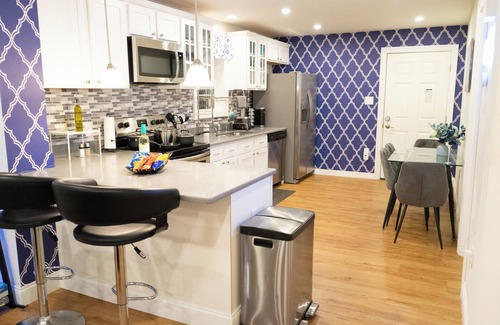 Dudley - Brunswick King Condominio | Modern & Stylish 1-Bedroom Condo near Downtown