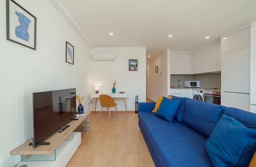 Campanha Apartamento | Modern Stylish Apartment I by Vacationy