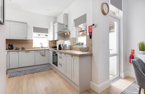 Liverpool Casa | Modern & Stylish Home at the corner of Penny Lane
