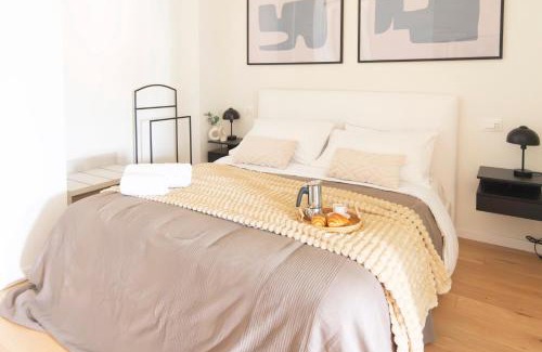 Centro Direzionale Apartamento | Modern & Stylish near Isola & Central Station
