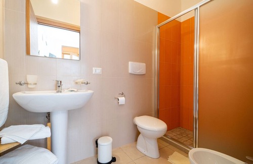 Strongoli Apartamento | Modern suite 30 mt to the sea