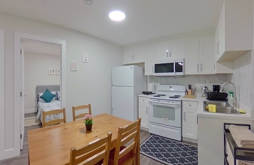 Guildford Casa | Modern suite fully equipped and place to enjoy