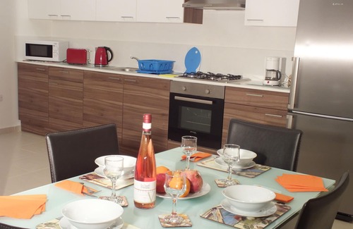 Marsaskala Apartamento | Apartamento soleado moderno con balcón