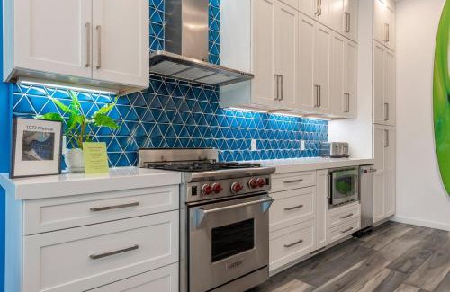 East Village Casa | Modern Surf Themed Home - Heart of Gaslamp
