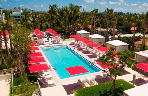 Surfside Hotel | Modern Surfside Studio | Pool, Gym, Breakfast & Steps from the Ocean - 2 Units