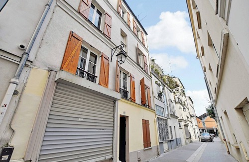 18th Arrondissement Apartamento | Modern Sutdio for 2 With A/C - Near Montmartre