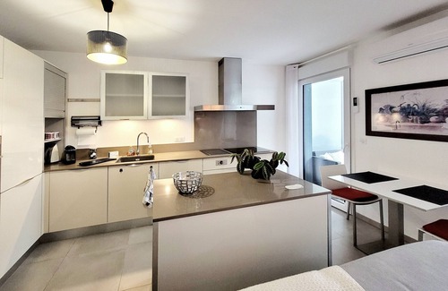 La Jetee Apartamento | Moderno T3 con aire y wifi, cerca del puerto y mar, garaje cerrado