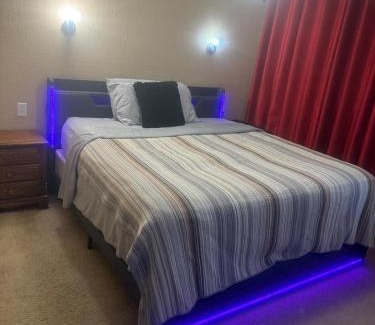 Justin Casa | Modern Texas Stay Just Minutes from DFW Attraction