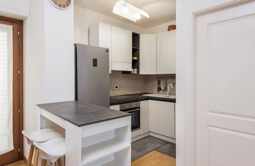 Centro Giano Apartamento | Modern three-room apartment- Rome South- Airports and Campus