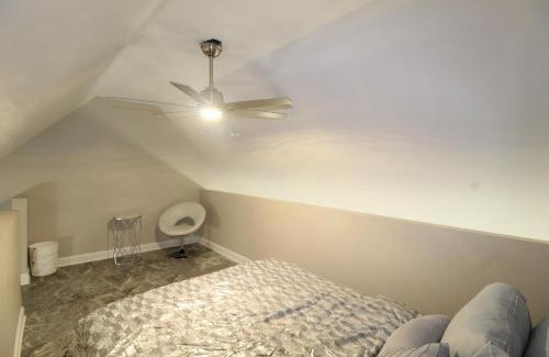 Lithonia Casa | Modern Tiny House Experience