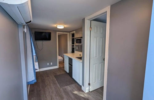 Wasaga Beach Cabaña | Modern Tiny Wood Cottage #2 Camping style Cottages 5 minutes to the beach!