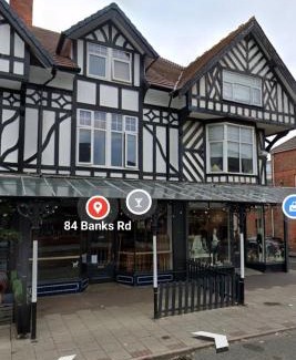 West Kirby Apartamento | Modern Town Apartment with Terrace