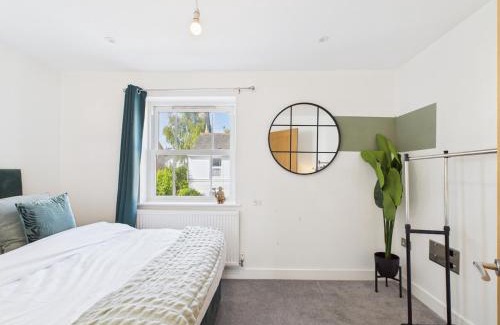 Royal Tunbridge Wells Casa | Modern Townhouse Sleeps 6
