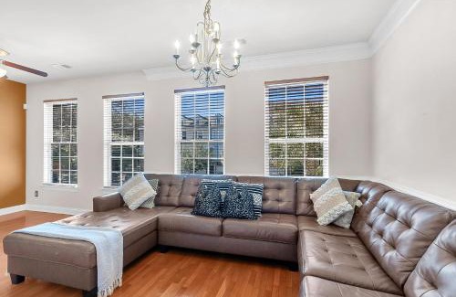 Ladson Casa | Modern Townhome Near Charleston