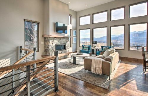 Eden Casa | Modern Townhome with Mtn Views Less Than 7 Mi to Ski Resorts