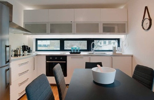 Sollentuna Casa | Modern townhouse on Arlanda - Stockholm metro line