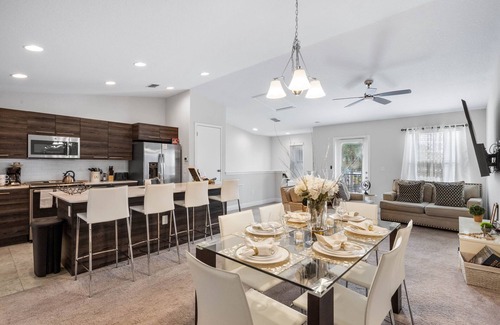 Haines City Casa | Modern Townhouse, Balmoral Resort Haines City Vacation Rentals