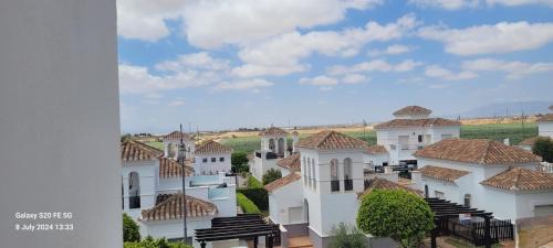Roldan Casa | Modern Townhouse with Amazing Views