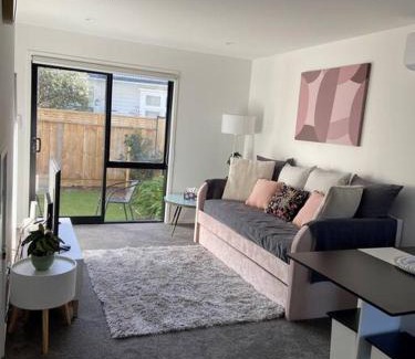 Lower Hutt Apartamento | Modern, trendy apartment
