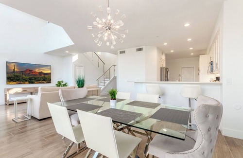 Troon North Casa | Modern Troon North Townhouse Overlooking the 9th Fairway – Perfect for Golfers