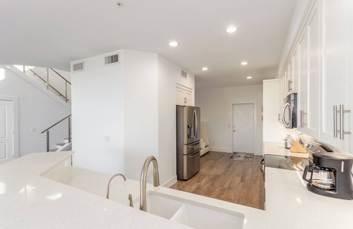 Troon North Casa | Modern Troon North Townhouse Overlooking the 9th Fairway – Perfect for Golfers