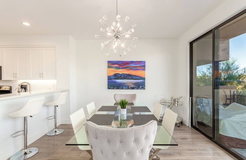 Troon North Casa | Modern Troon North Townhouse Overlooking the 9th Fairway – Perfect for Golfers
