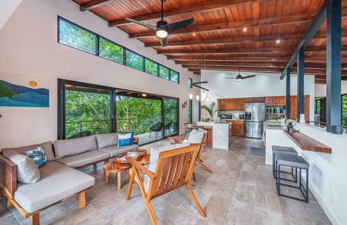 Junquillal Casa | Modern Tropical 3BR House Surrounded by Nature