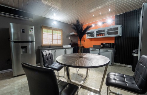 Les Coteaux Apartamento | Modern two bedroom Caribbean Apartment