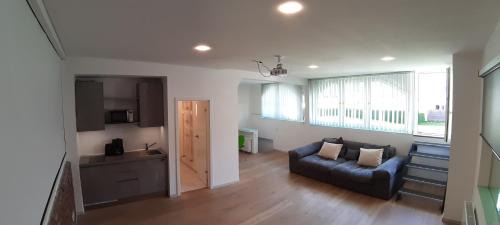Gemarkung Barmen Apartamento | Modern und Ruhig in Wuppertal mit Heimkino-Beamer! Top Ausstattung und Privatparkplatz an der Unterkunft