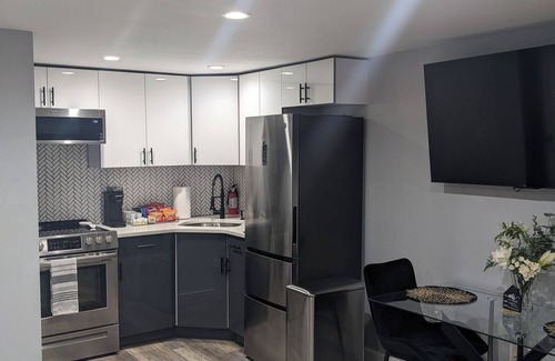 Canarsie Apartamento | Modern Unit in Paerdegat/Canarsie section of Brooklyn