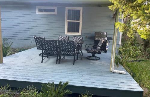 Lincolnville Casa | Modern, Upscale, and New Blue Bungalow in the heart of Downtown St Augustine
