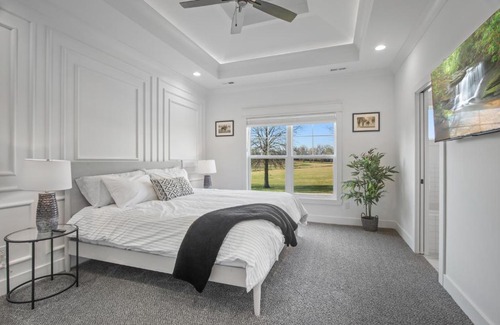 Jeffersonville - Clarksville Casa | Modern & upscale home near Derby