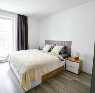 Presov Apartamento | Modern Urban Flat Prešov - Near Downtown, Parking
