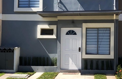 Santa Tecla Casa | Hogar moderno y urbano en San Salvador