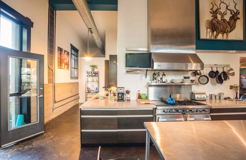 Cole Casa | Modern Urban Loft en Rino-loft hermoso y área al aire libre, cerca de la vida nocturna