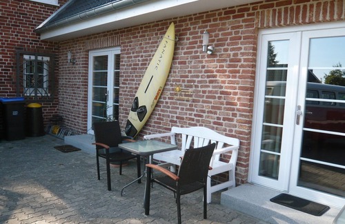 Neue Tiefe Apartamento | Modern vacation home Aloha 2 with terrace and private parking on Fehmarn