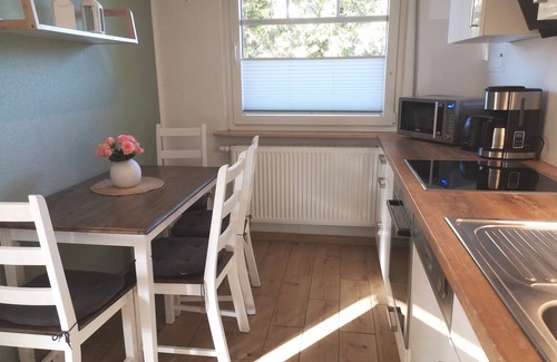 Schortens Condominio | Modern vacation apartment near the North Sea with terrace and garden