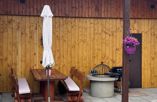 Simmerath Apartamento | Modern vacation apartment at the foot of the High Fens with terrace and garden