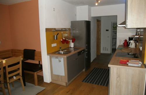Muhr am See Apartamento | Modern vacation home with bicycle storage room and free WiFi
