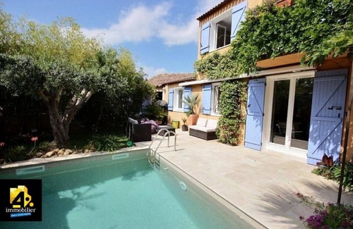 La Bouverie Casa | Villa moderna con jardín, piscina climatizada, zona de barbacoa, cerca de las playas