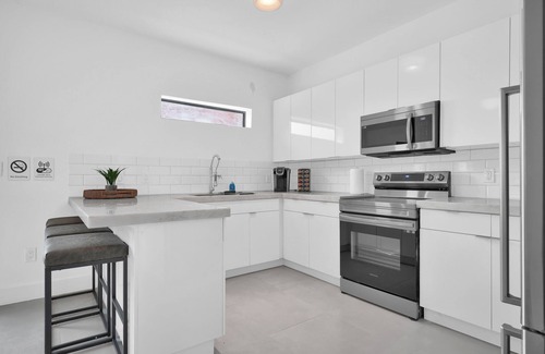 East Little Havana Villa | Modern Villa 1 in Miami close to Brickell, Wynwood, near everything