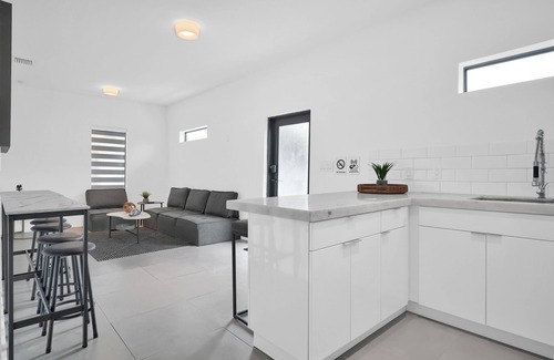 East Little Havana Villa | Modern Villa 1 in Miami close to Brickell, Wynwood, near everything